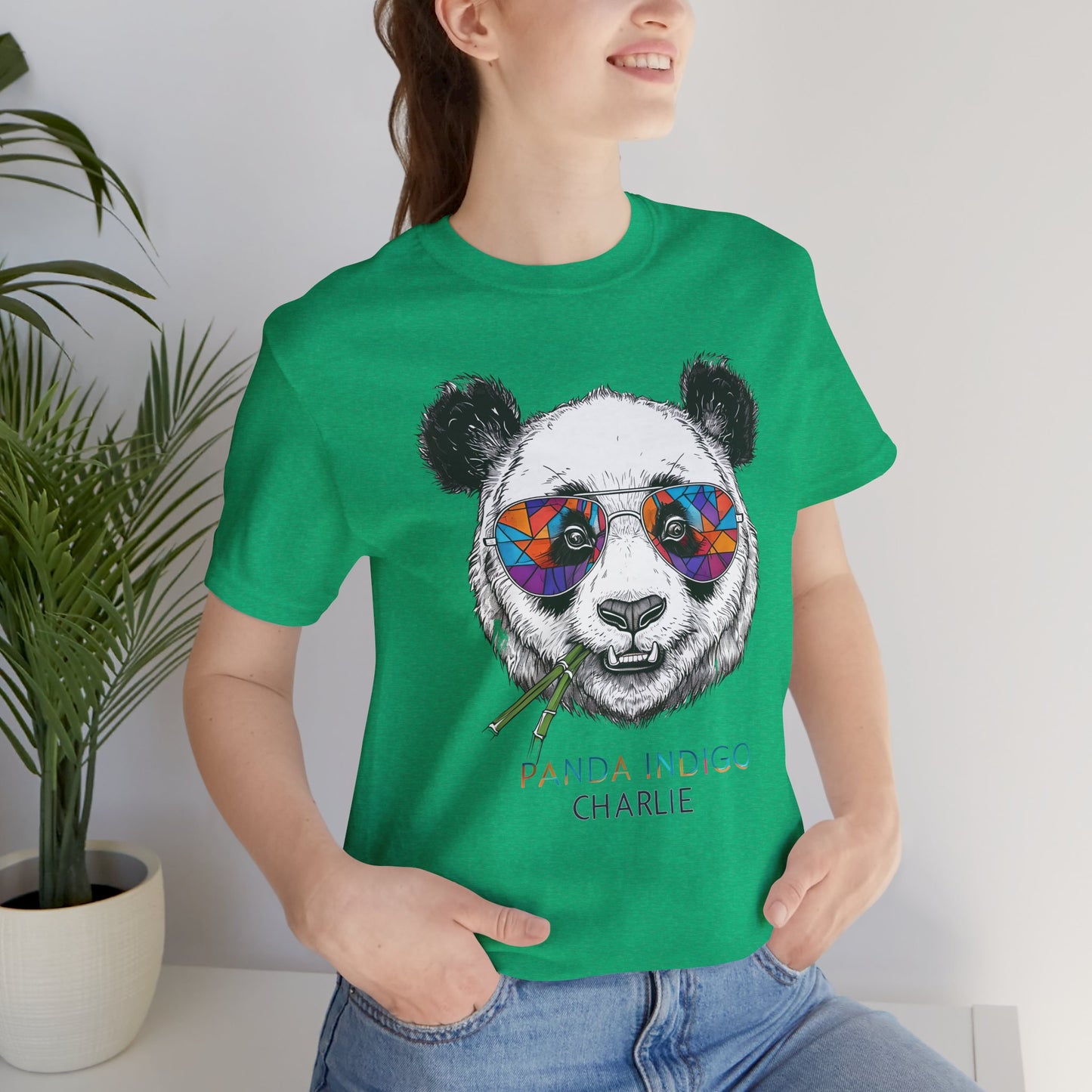 Panda Lumivibra - Snazzle Tee