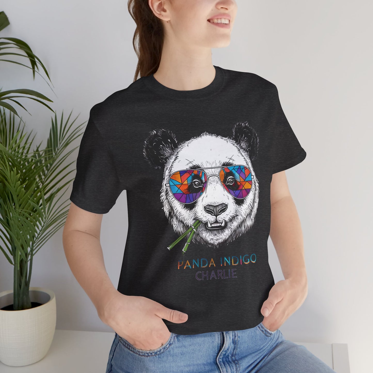 Panda Lumivibra - Snazzle Tee
