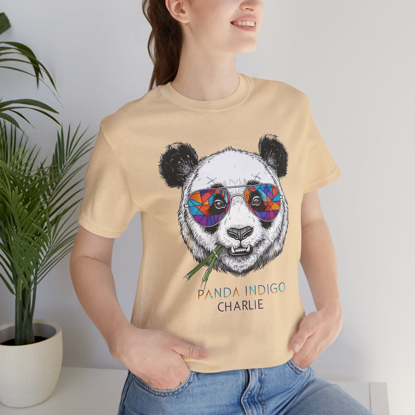 Panda Lumivibra - Snazzle Tee